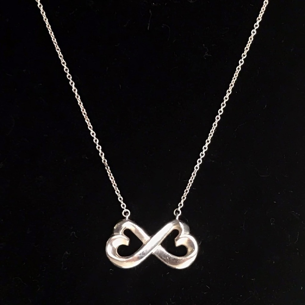 Tiffany & Co. Silver Heart Infinity Necklace! Super Deal !